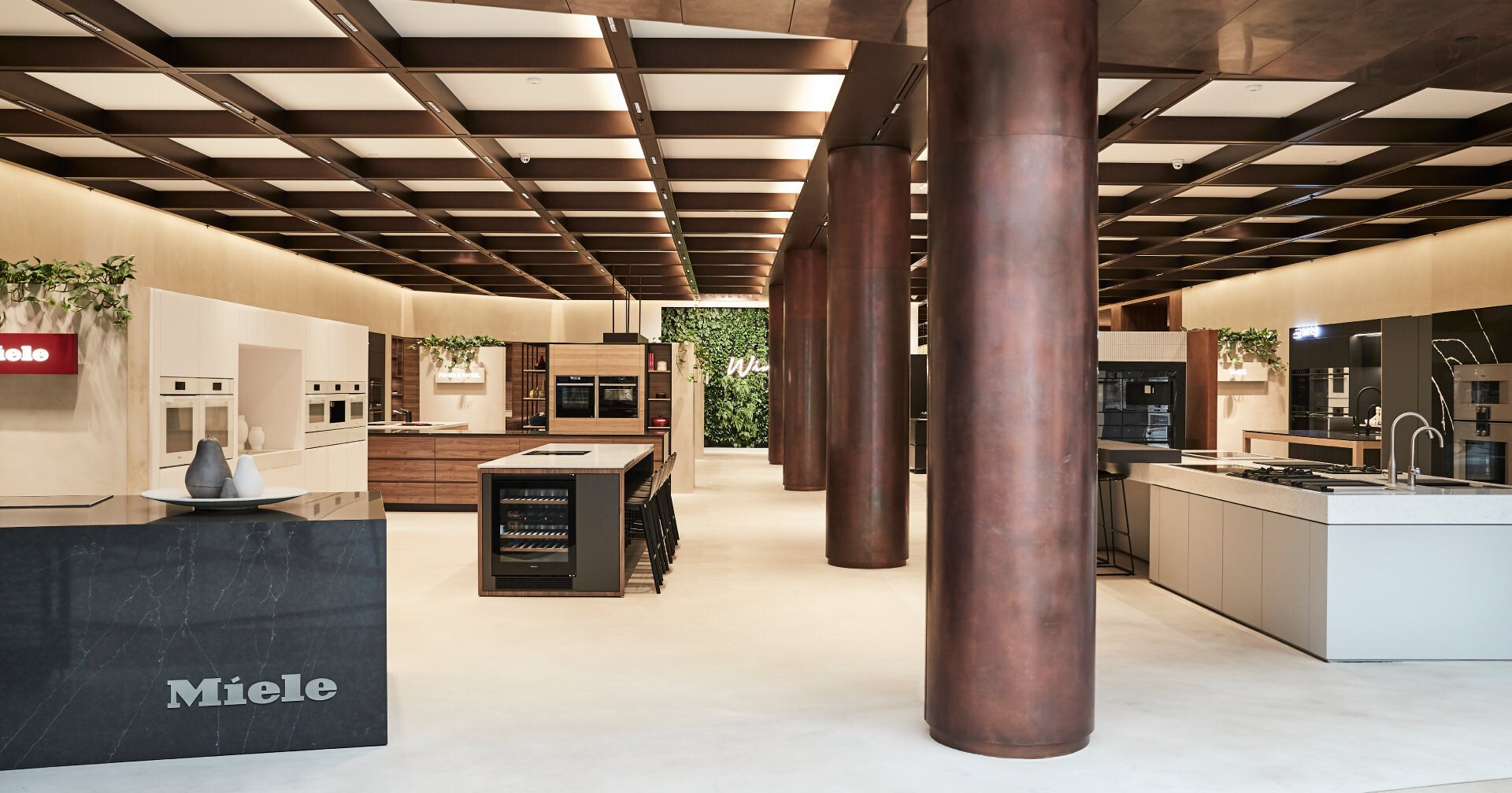 Microcement commercial floor luxury space